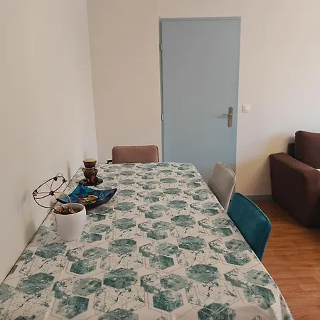 70m2 Premium , 3 Pieces, Wi-fi, Parking, Balcon Apartment *