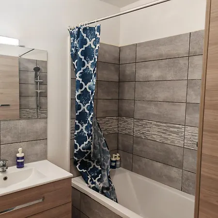 70m2 Premium , 3 Pieces, Wi-fi, Parking, Balcon Apartment